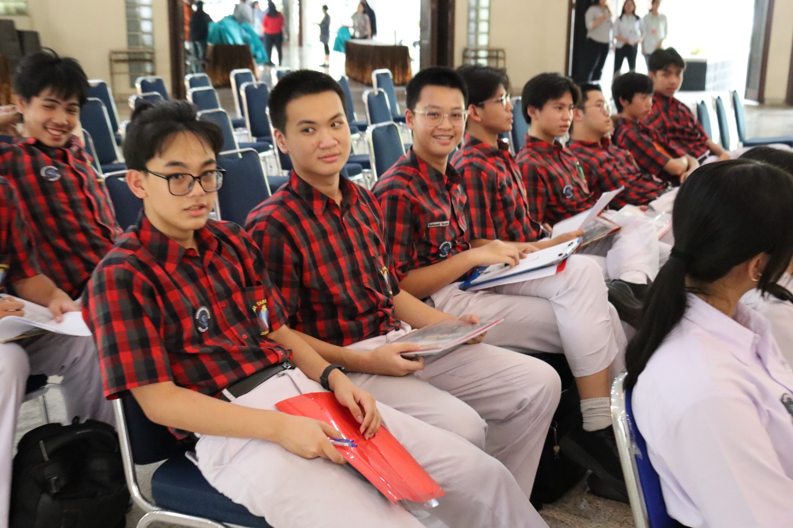 WhatsApp Image 2026-04-24 at 08.13.22 (4)